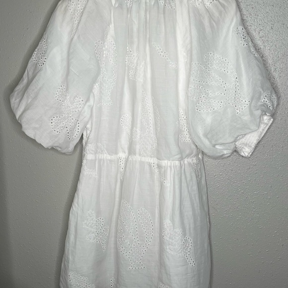 New Frame Broderie Anglaise Ramie Mini Dress in White Size Medium - Picture 7 of 9